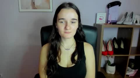 Snapshot of katedesire chatting on 11-02-25, 07:44 Kate online show from 11-02-25, 07:44