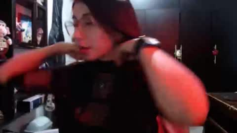 Kateeen18 online show from 12-22-25, 12:18