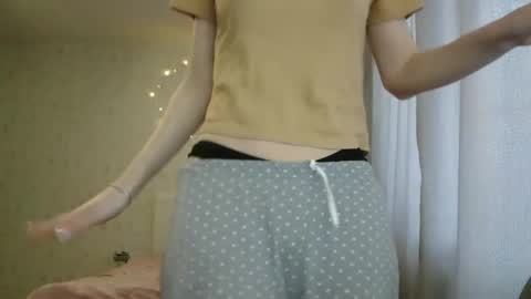 Kate Bunny online show from 02-20-25, 09:11