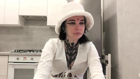 Milana online show from 01-09-26, 07:11