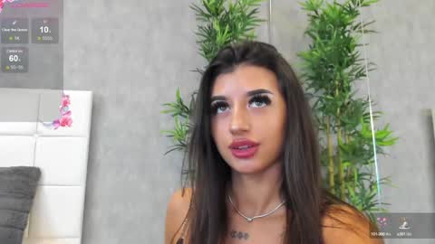 Snapshot of katelynsparks chatting on 01-21-25, 12:39 Kate online show from 01-21-25, 12:39