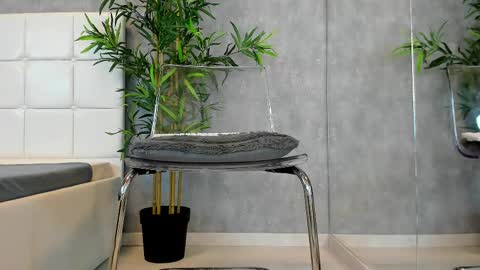 Snapshot of katelynsparks chatting on 02-28-25, 09:47 Kate online show from 02-28-25, 09:47