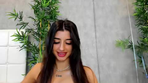 Snapshot of katelynsparks chatting on 03-05-25, 12:33 Kate online show from 03-05-25, 12:33