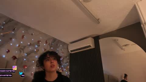 Im Katherine but call me Kate  online show from 12-20-25, 12:23