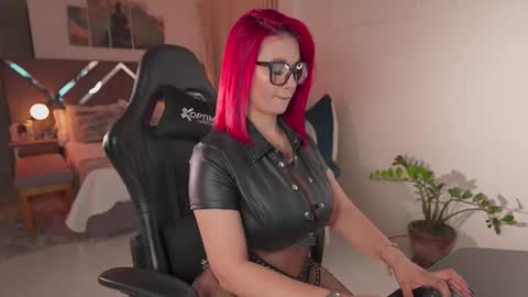  Kate Owens  online show from 10-25-25, 10:34