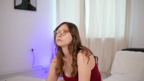 Snapshot of katequinn chatting on 05-18-26, 04:18 Cristina online show from 05-18-26, 04:18