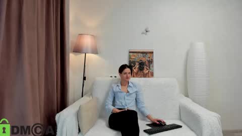 Snapshot of katerina_ray chatting on 10-19-25, 01:17 Katerina GTM2 Mo Tu Th Fr Sa Su 3am-10am online show from 10-19-25, 01:17