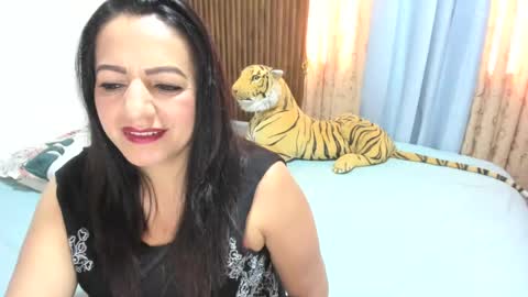 Snapshot of katerinamilf_ chatting on 06-18-26, 12:53 kata online show from 06-18-26, 12:53