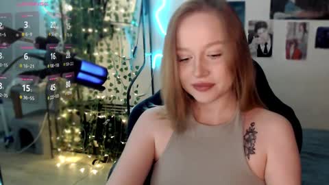 Snapshot of katerinaxvold chatting on 02-09-25, 09:28 Lisa online show from 02-09-25, 09:28