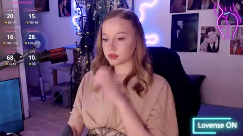 Snapshot of katerinaxvold chatting on 02-25-25, 01:06 Lisa online show from 02-25-25, 01:06