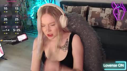 Snapshot of katerinaxvold chatting on 09-27-25, 06:46 Lisa online show from 09-27-25, 06:46