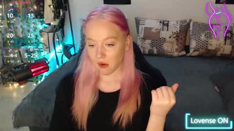 Snapshot of katerinaxvold chatting on 11-02-25, 01:30 Lisa online show from 11-02-25, 01:30