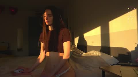 Snapshot of katesee chatting on 02-18-26, 02:02 katesee online show from 02-18-26, 02:02