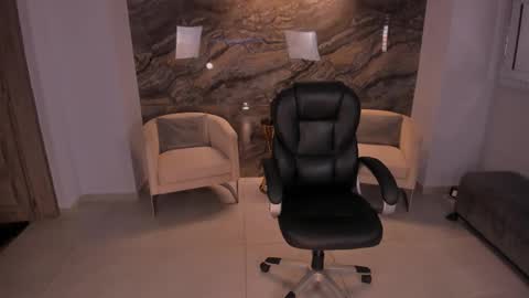 Snapshot of katesunder chatting on 10-11-25, 05:17 K A T E online show from 10-11-25, 05:17