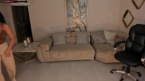 K A T E  online show from 03-17-26, 08:50