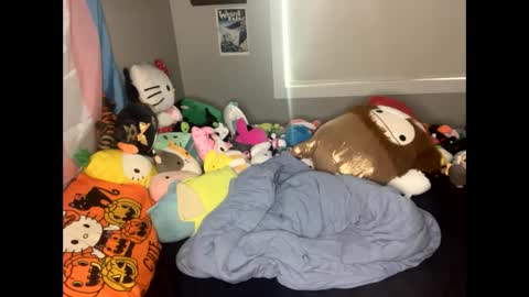 Kat from Saturn online show from 02-10-26, 10:14