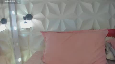 Snapshot of kathalinaxvip chatting on 06-20-26, 12:36 katha online show from 06-20-26, 12:36