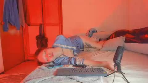 Snapshot of kathc_19 chatting on 01-15-25, 09:56 Katerine online show from 01-15-25, 09:56