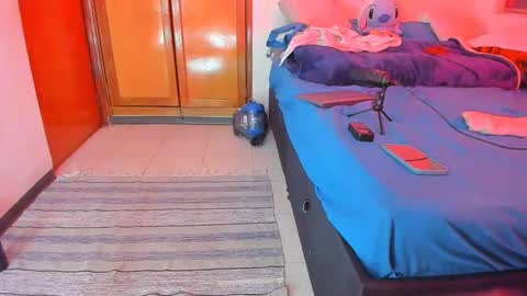 Snapshot of kathc_19 chatting on 02-06-25, 09:00 Katerine online show from 02-06-25, 09:00