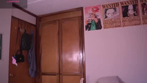 Snapshot of kathc_19 chatting on 11-09-25, 09:57 Katerine online show from 11-09-25, 09:57