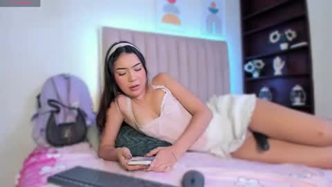 Snapshot of kathe_littlee chatting on 04-29-26, 05:30 kathe_littlee online show from 04-29-26, 05:30