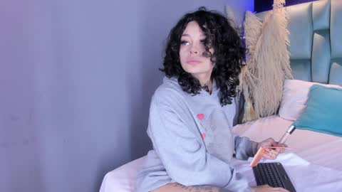 KatheGomez  online show from 01-29-25, 01:49