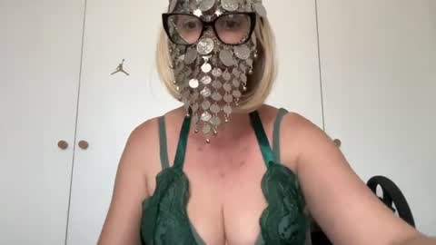 Kathes Room online show from 07-13-26, 02:09
