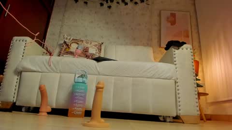 Snapshot of katheriine_saenz22 chatting on 01-01-25, 11:18 Kathee Saenz online show from 01-01-25, 11:18