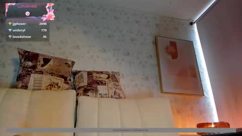 Snapshot of katheriine_saenz22 chatting on 02-19-25, 07:59 Kathee Saenz online show from 02-19-25, 07:59