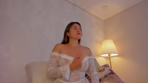 Snapshot of katheriine_saenz22 chatting on 11-08-25, 09:46 Kathee Saenz online show from 11-08-25, 09:46