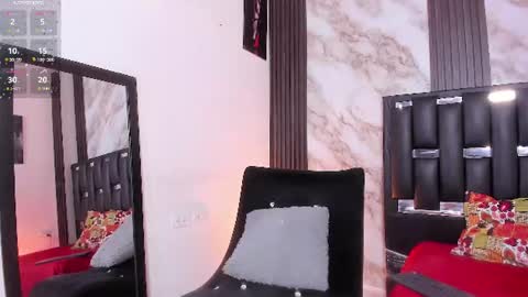 Snapshot of katherina_diaz chatting on 06-19-26, 01:54 Katherina online show from 06-19-26, 01:54