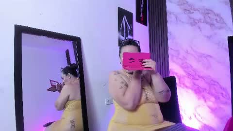 Snapshot of katherina_diaz chatting on 07-23-26, 12:46 Katherina online show from 07-23-26, 12:46
