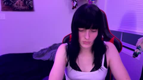 Snapshot of katherinekleave chatting on 02-11-26, 04:17 katherinekleave online show from 02-11-26, 04:17