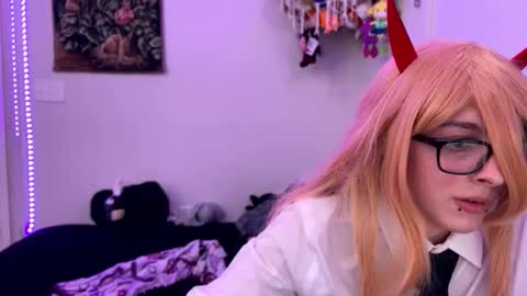 Snapshot of katherinekleave chatting on 02-13-26, 03:24 katherinekleave online show from 02-13-26, 03:24