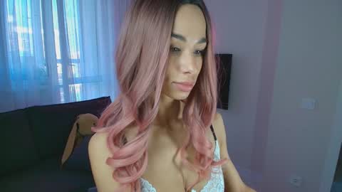 Snapshot of katherinepinke chatting on 12-19-24, 06:56 katherinepinke online show from 12-19-24, 06:56