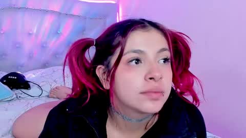 Snapshot of kathia_saenz chatting on 01-25-25, 03:52 Kathia  online show from 01-25-25, 03:52