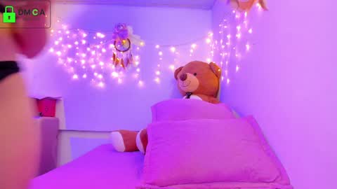 Kay online show from 12-23-24, 02:39