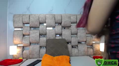 Snapshot of kathyaiden chatting on 06-18-26, 03:05 Kaht y Aiden online show from 06-18-26, 03:05