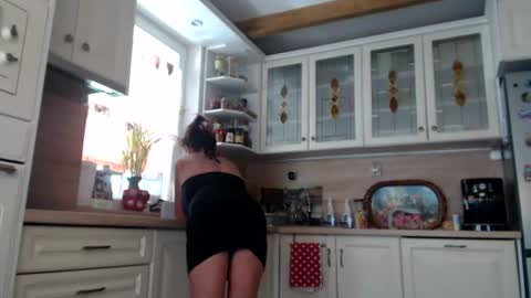 Snapshot of kathylovexxx chatting on 06-17-26, 02:40 Kathy online show from 06-17-26, 02:40