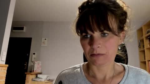 Snapshot of kathysky40 chatting on 11-23-25, 09:47 KATHY online show from 11-23-25, 09:47