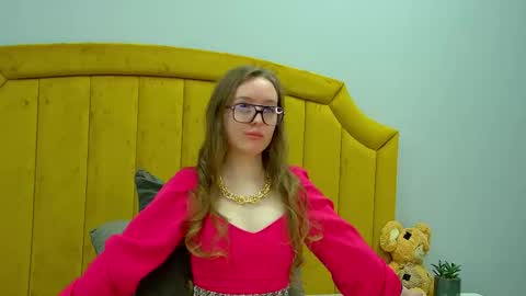 Snapshot of kathystewart chatting on 10-10-25, 04:22 Kathy online show from 10-10-25, 04:22