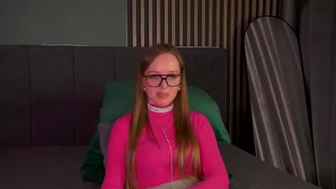 Snapshot of kathystewart chatting on 11-04-25, 02:27 Kathy online show from 11-04-25, 02:27