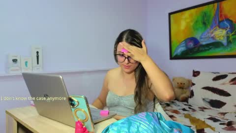 Snapshot of katia_foxx chatting on 03-26-26, 10:48 Khaterine online show from 03-26-26, 10:48