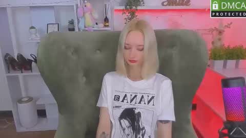 Katia  online show from 10-10-25, 06:23