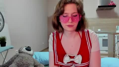 Snapshot of katia_npzd chatting on 06-19-26, 11:19 KatieNPZD online show from 06-19-26, 11:19