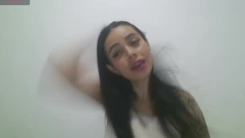 Snapshot of katia_sex25 chatting on 05-22-26, 01:13 Katia online show from 05-22-26, 01:13