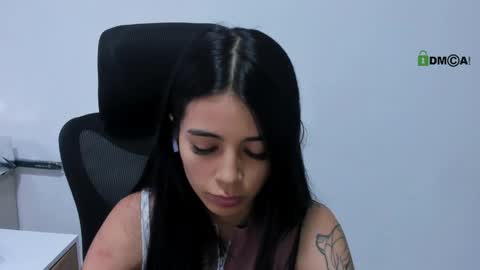 Snapshot of katia_sex25 chatting on 05-23-26, 04:11 Katia online show from 05-23-26, 04:11