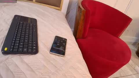 Snapshot of katiawilson_ chatting on 02-23-26, 05:05 katiawilson online show from 02-23-26, 05:05