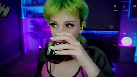 Katie online show from 10-24-25, 07:54