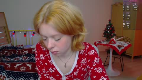 Snapshot of katie_deville chatting on 12-19-24, 05:18 Katie Deville online show from 12-19-24, 05:18